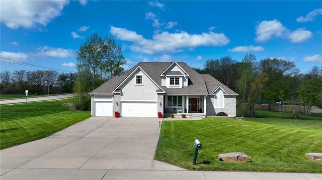 12616 Donahoo Road, Kansas City, KS 66109