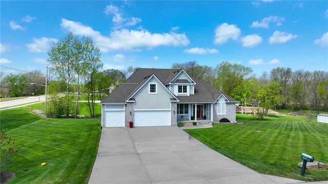 12616 Donahoo Road, Kansas City, KS 66109