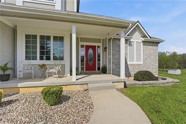 12616 Donahoo Road, Kansas City, KS 66109