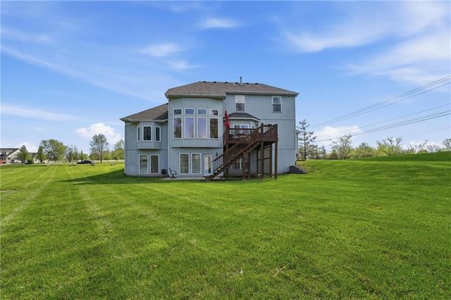 12616 Donahoo Road, Kansas City, KS 66109