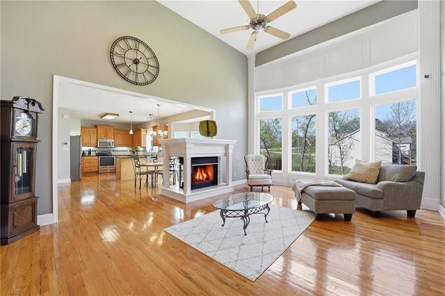 12616 Donahoo Road, Kansas City, KS 66109