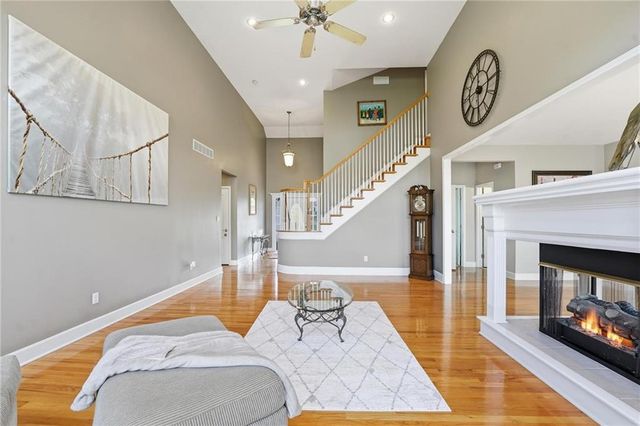 12616 Donahoo Road, Kansas City, KS 66109