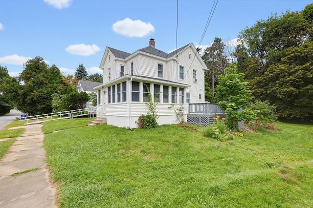 13 Campbell Ave, Leominster, MA 01453