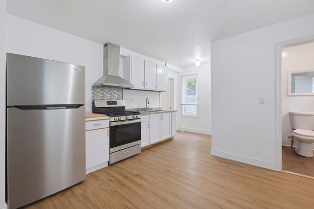 13 Campbell Ave, Leominster, MA 01453