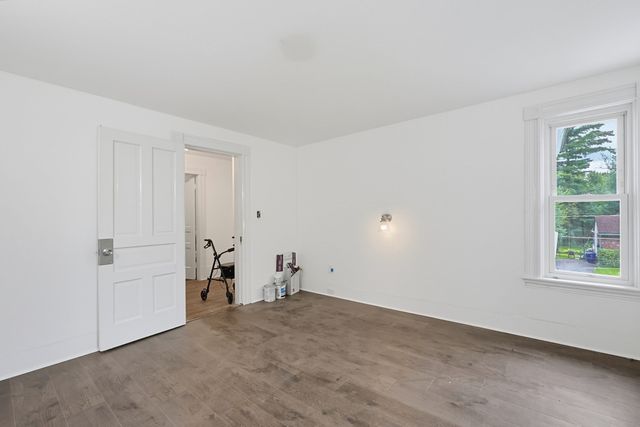 13 Campbell Ave, Leominster, MA 01453