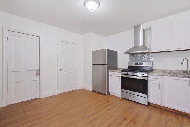 13 Campbell Ave, Leominster, MA 01453