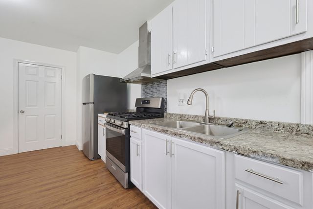 13 Campbell Ave, Leominster, MA 01453