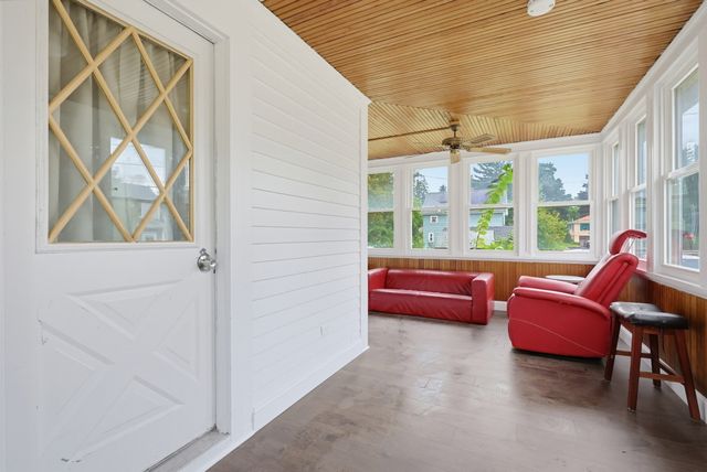 13 Campbell Ave, Leominster, MA 01453
