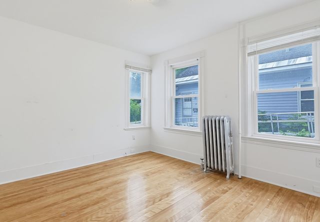 13 Campbell Ave, Leominster, MA 01453