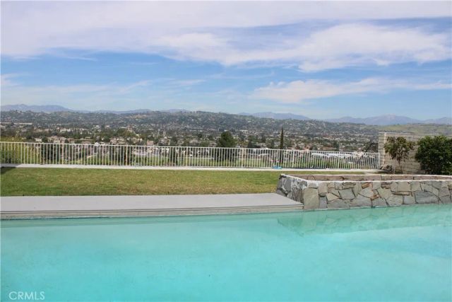 761 W Country Hills, La Habra, CA 90631