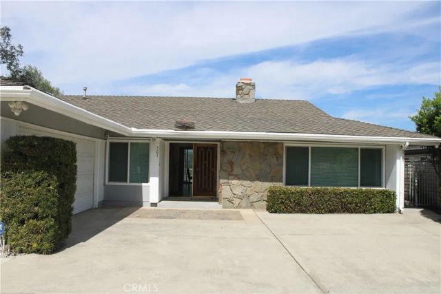 761 W Country Hills, La Habra, CA 90631