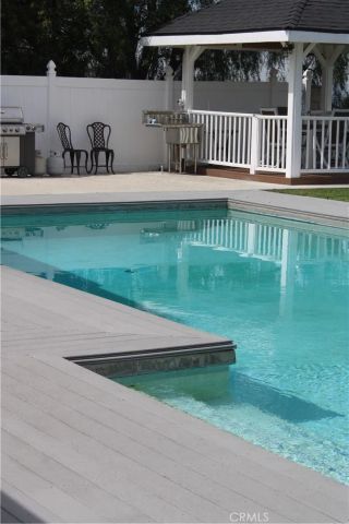 761 W Country Hills, La Habra, CA 90631