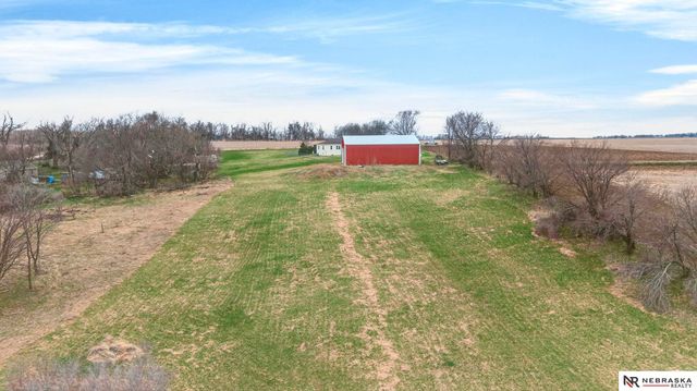 1060 County Road 21, Bennington, NE 68007