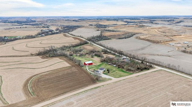 1060 County Road 21, Bennington, NE 68007