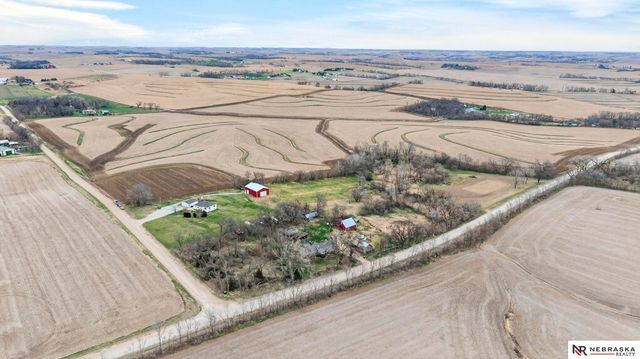 1060 County Road 21, Bennington, NE 68007