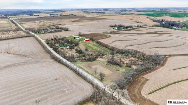 1060 County Road 21, Bennington, NE 68007