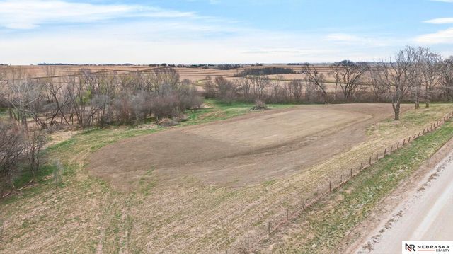 1060 County Road 21, Bennington, NE 68007