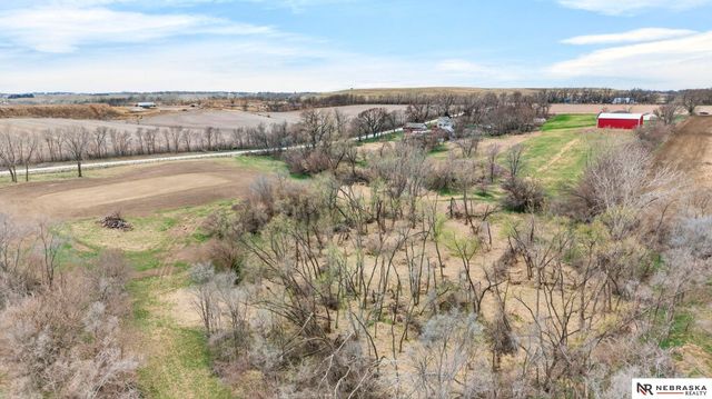 1060 County Road 21, Bennington, NE 68007