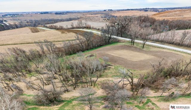 1060 County Road 21, Bennington, NE 68007