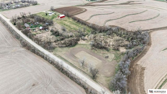 1060 County Road 21, Bennington, NE 68007