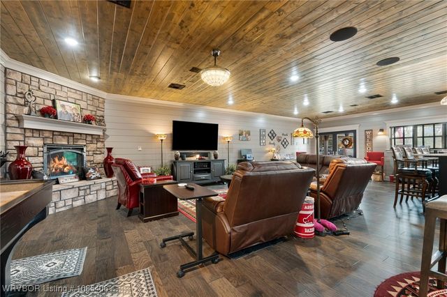 727 Powderhorn Circle, Van Buren, AR 72956