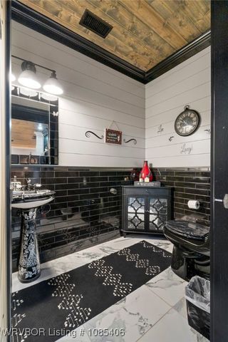 727 Powderhorn Circle, Van Buren, AR 72956