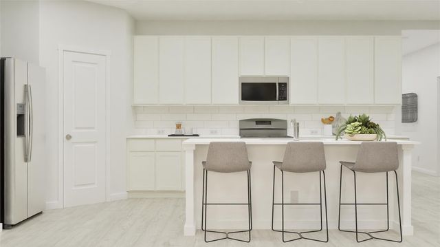 122 Brabham LOOP, Hutto, TX 78634