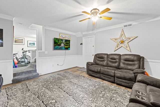 4328 Plantation Dr, Cookeville, TN 38506