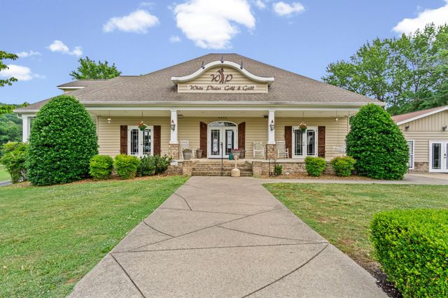 4328 Plantation Dr, Cookeville, TN 38506