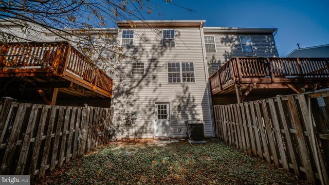 6934 VILLAGE STREAM PL, Gainesville, VA 20155