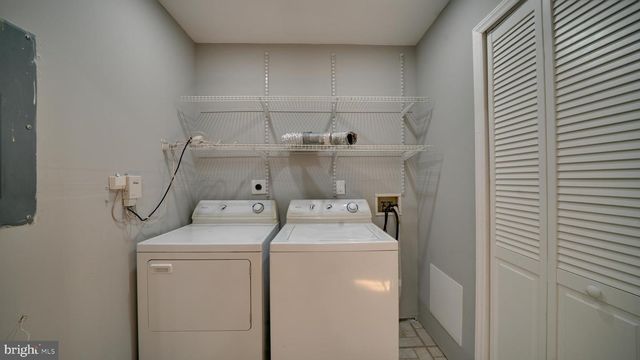 6934 VILLAGE STREAM PL, Gainesville, VA 20155