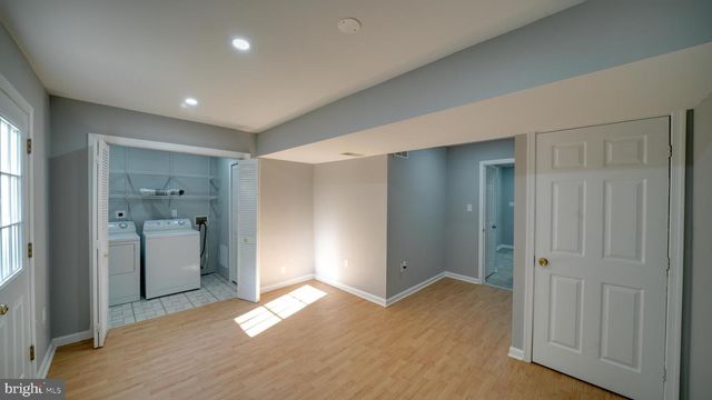 6934 VILLAGE STREAM PL, Gainesville, VA 20155