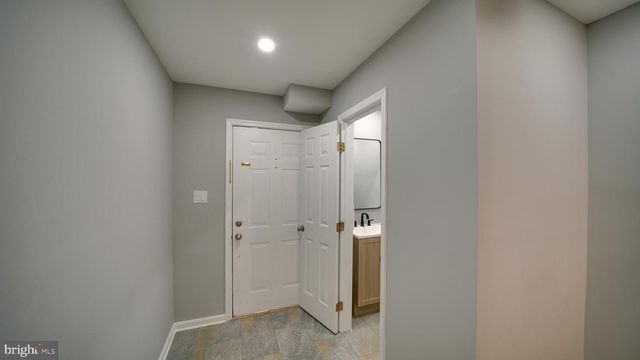 6934 VILLAGE STREAM PL, Gainesville, VA 20155