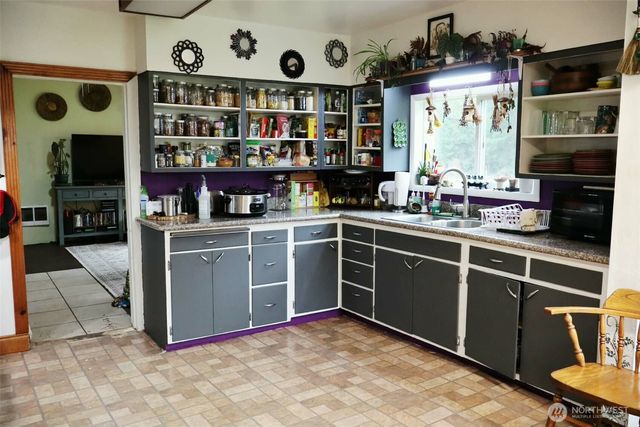 306 Minkler Rd, Winlock, WA 98596