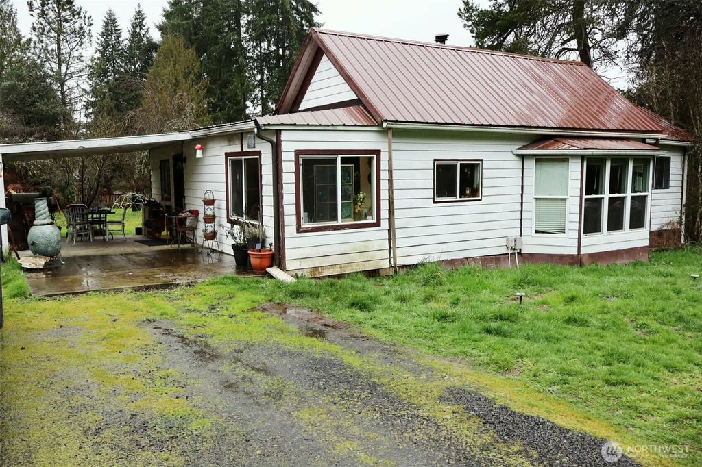 306 Minkler Rd, Winlock, WA 98596