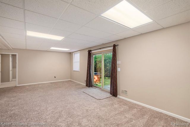 285 Indian Lake Road, Oxford, MI 48371