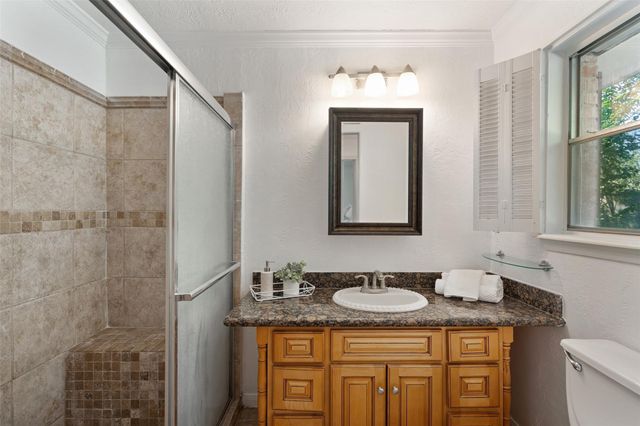 9214 Bronco Drive, Houston, TX 77055