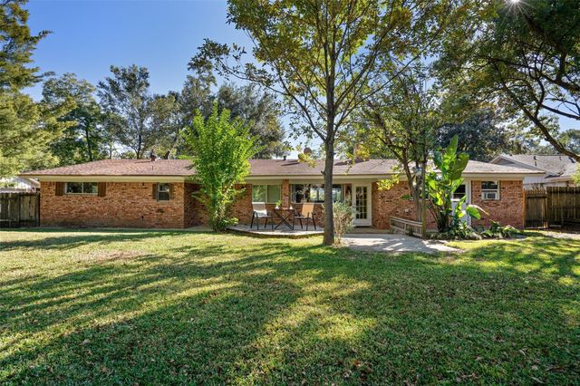 9214 Bronco Drive, Houston, TX 77055