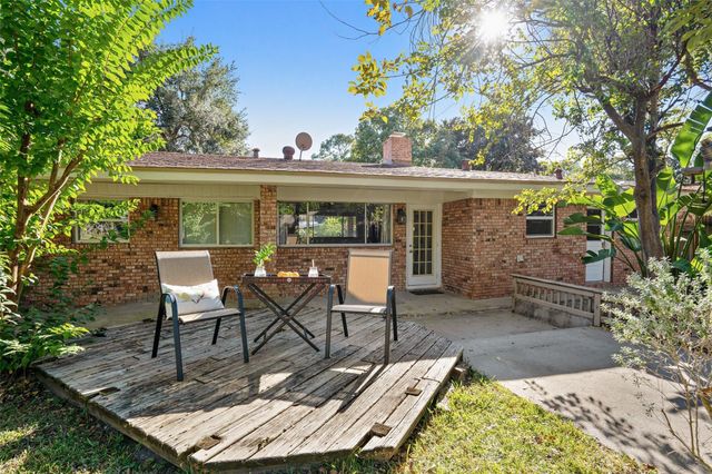 9214 Bronco Drive, Houston, TX 77055