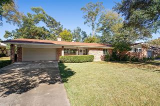 9214 Bronco Drive, Houston, TX 77055