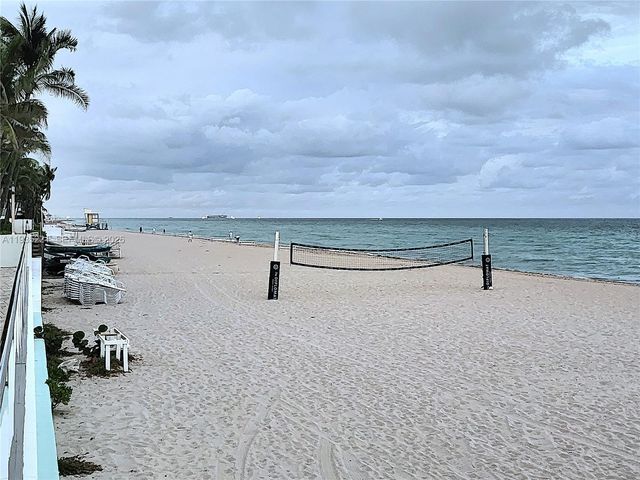 3725 S Ocean Drive 425, Hollywood, FL 33019