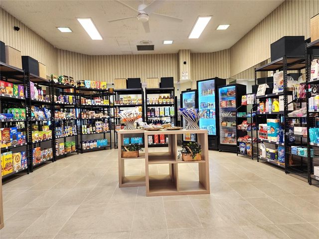 3725 S Ocean Drive 425, Hollywood, FL 33019