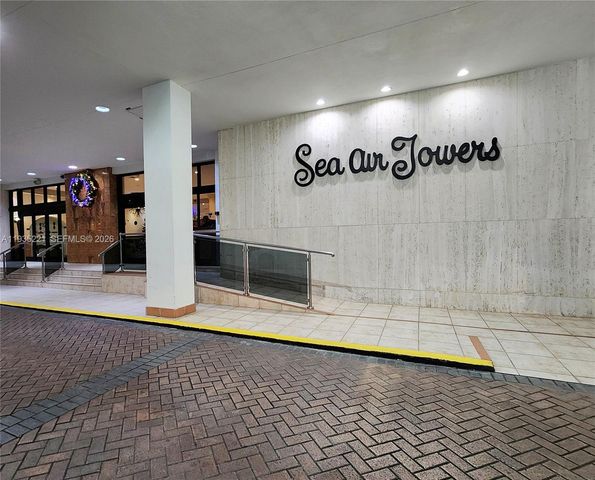 3725 S Ocean Drive 425, Hollywood, FL 33019
