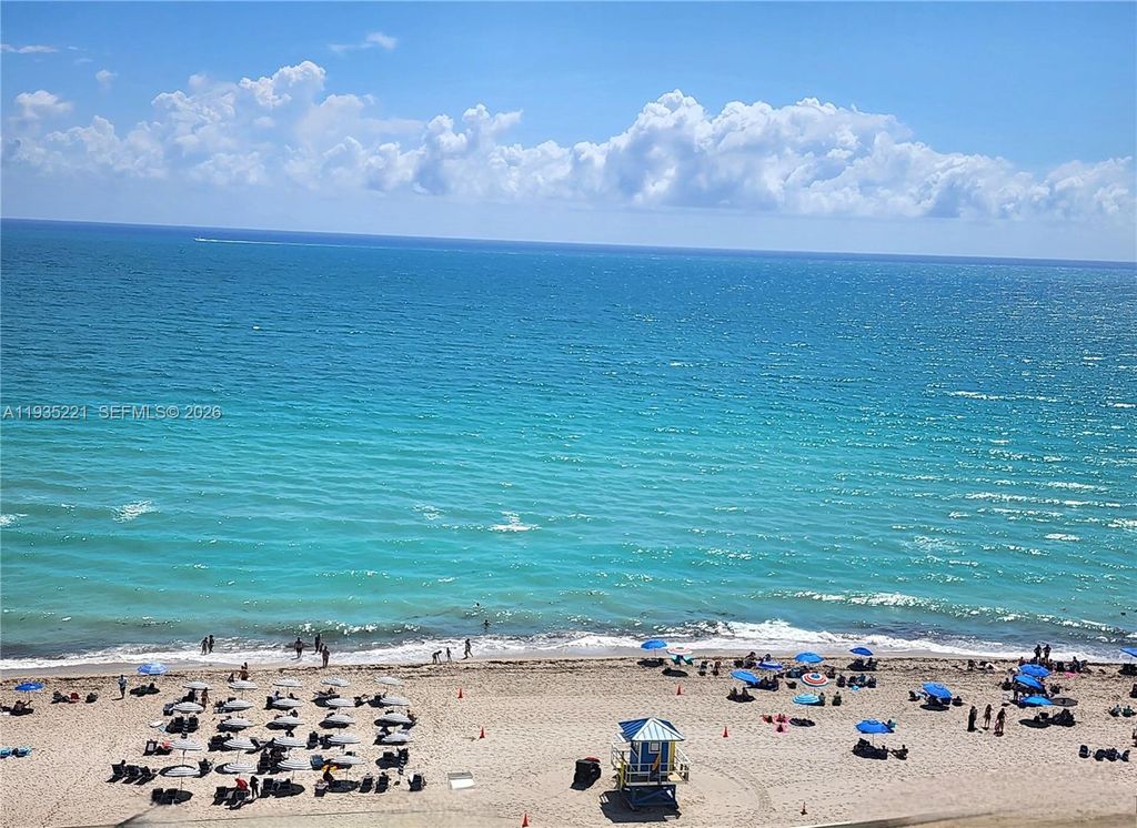 3725 S Ocean Drive 425, Hollywood, FL 33019