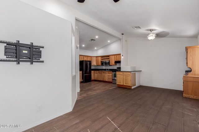 632 W JONES Avenue, Phoenix, AZ 85041