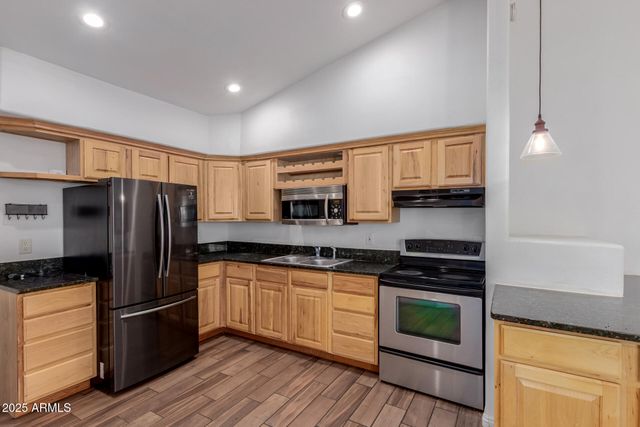 632 W JONES Avenue, Phoenix, AZ 85041