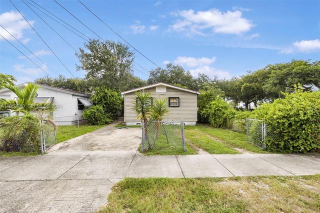 4510 NW 33rd Avenue, Miami, FL 33142