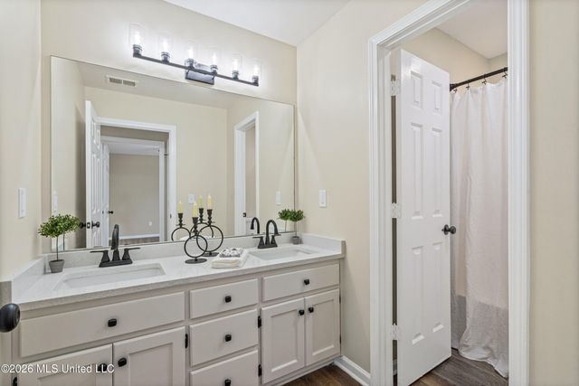 5642 Michaelson Drive, Olive Branch, MS 38654