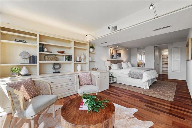 101 Alma Street 908, Palo Alto, CA 94301