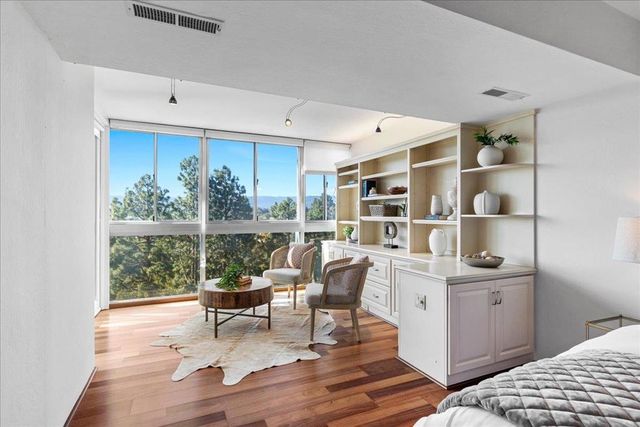 101 Alma Street 908, Palo Alto, CA 94301